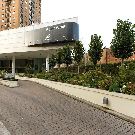 Point West Apartments London Bagian luar foto