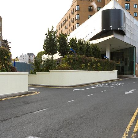 Point West Apartments London Bagian luar foto