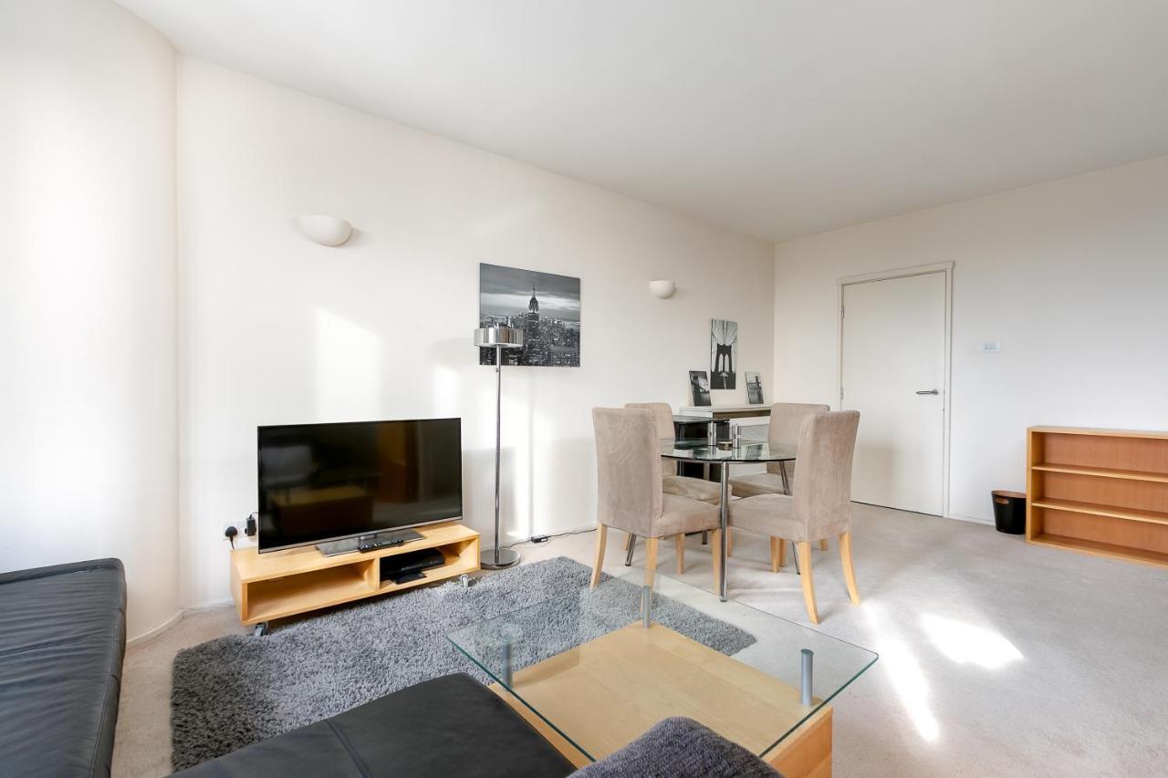Point West Apartments London Bagian luar foto
