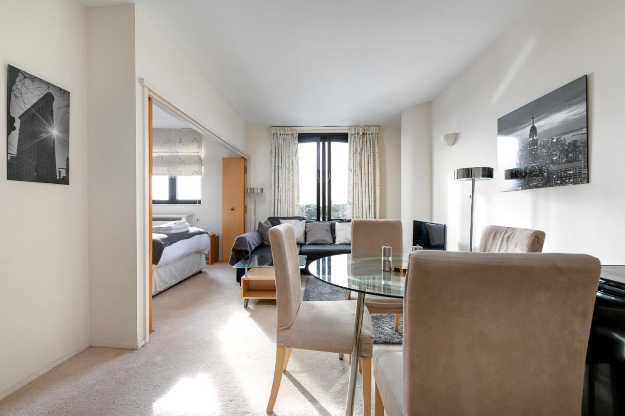 Point West Apartments London Bagian luar foto